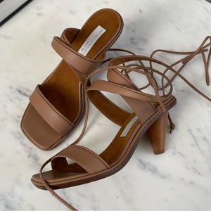 NWT Stella McCartney Piorsoft Tie-Up Heels, Size 35 EU (5 US) Camel color